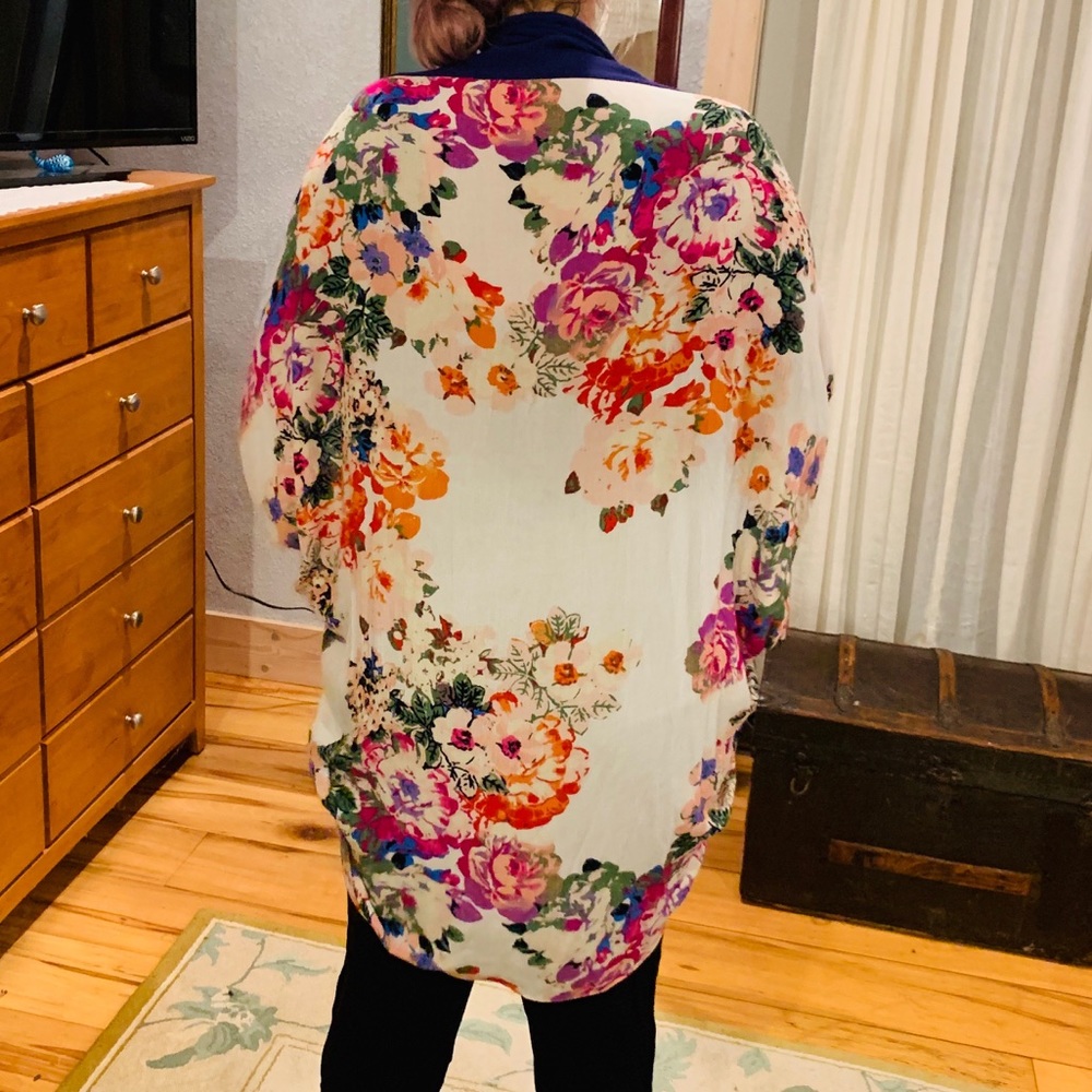 Kimono - Picture 3 of 4